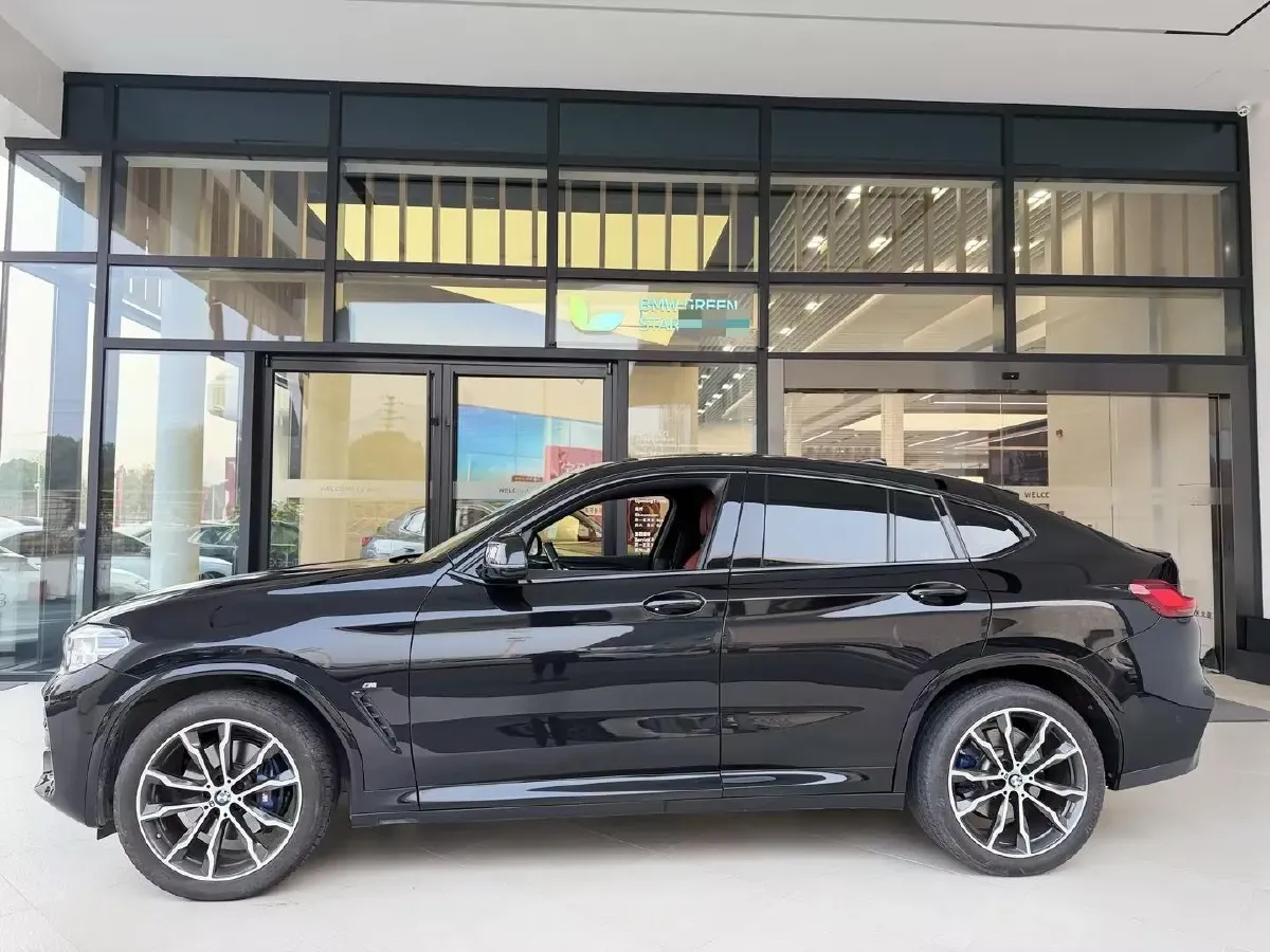 2020 BMW X4 2.0T 184HP L4 8AT,autocango,china used car exporter,china ev exporter,chinese used car exporter,chinese used ev exporter