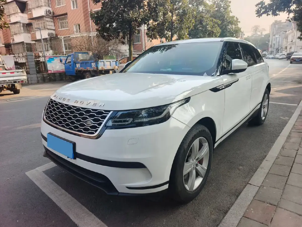 2018 Land Rover Range Rover Velar 2.0T 300HP L4 8AT