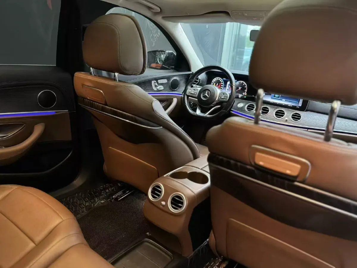 2020 Mercedes-Benz E Class 2.0T 258HP L4 9AT,autocango,china used car exporter,china ev exporter,chinese used car exporter,chinese used ev exporter