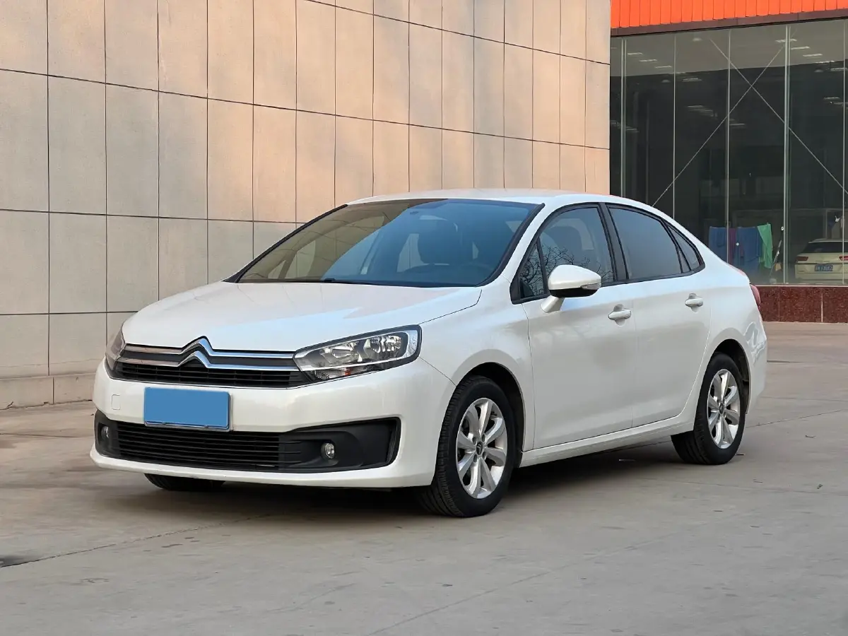 2018 Citroen C4 C-Quatre 1.6L 117HP L4 6AT