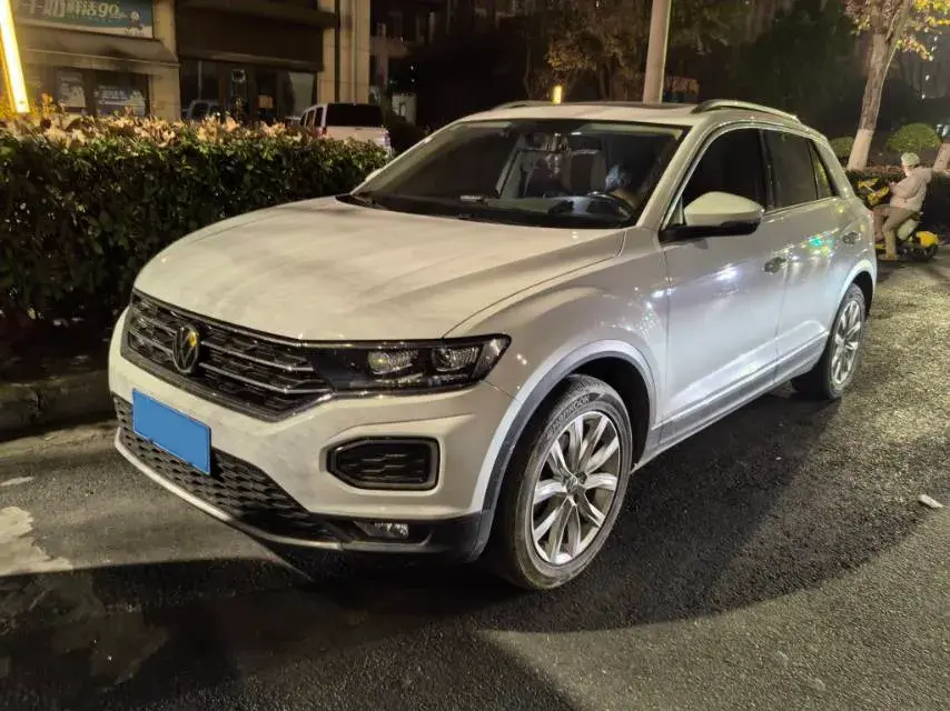 2021 Volkswagen T-Roc 1.4T 150HP L4 7DCT