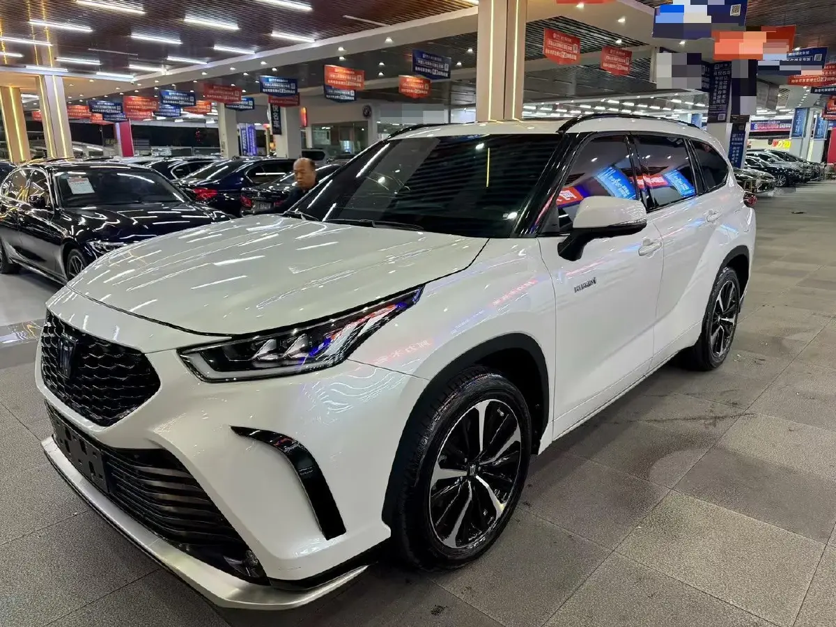 2022 Toyota Crown Kluger 2.5L 192HP L4 E-CVT Hybrid