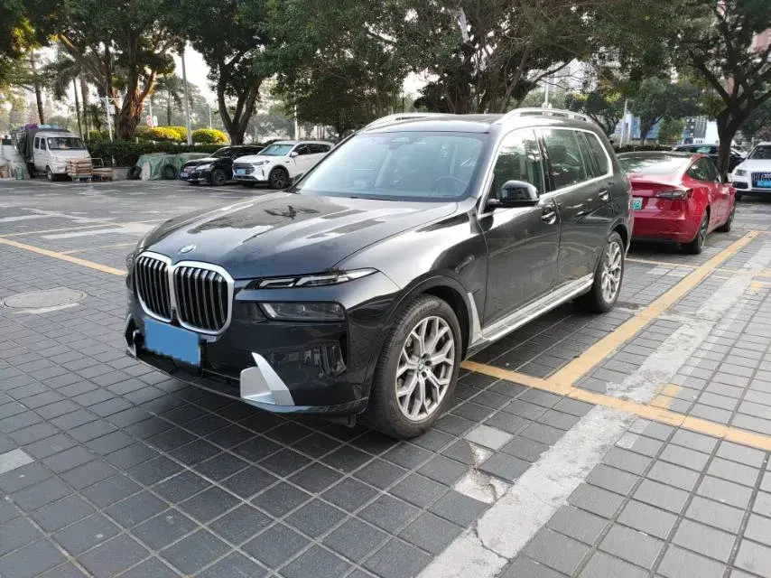 2023 BMW X7 3.0T 381HP L6 8AT