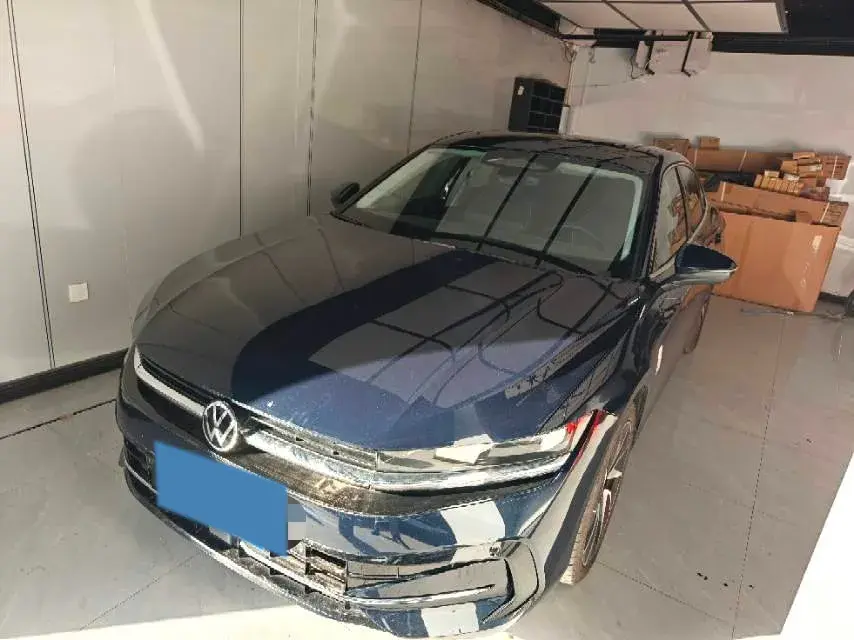 2024 Volkswagen Magotan 2.0T 220HP L4 7DCT