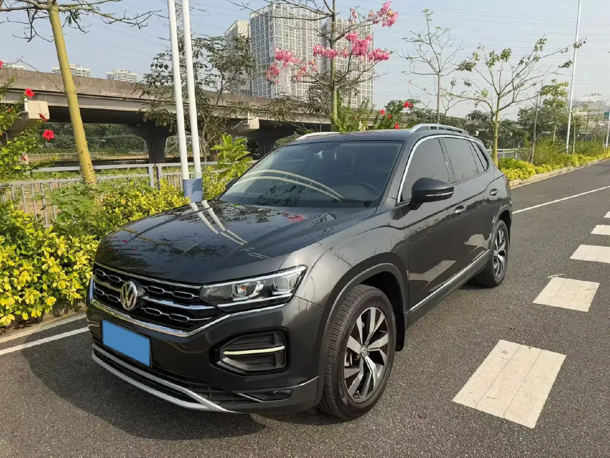 2019 Jeep Cherokee 2.0T 234HP L4 9AT