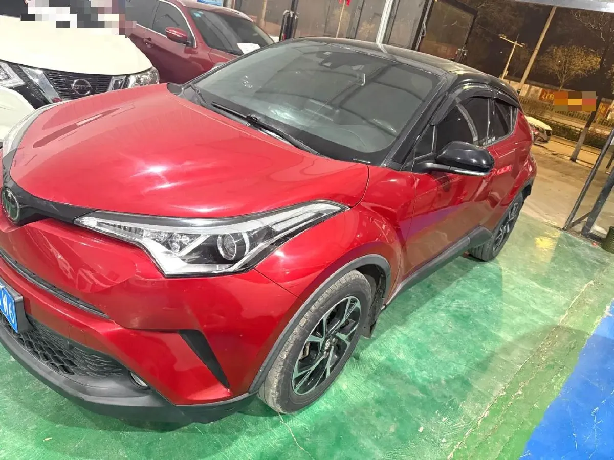 2020 Toyota C-HR 2.0L 171HP L4 CVT,autocango,china used car exporter,china ev exporter,chinese used car exporter,chinese used ev exporter