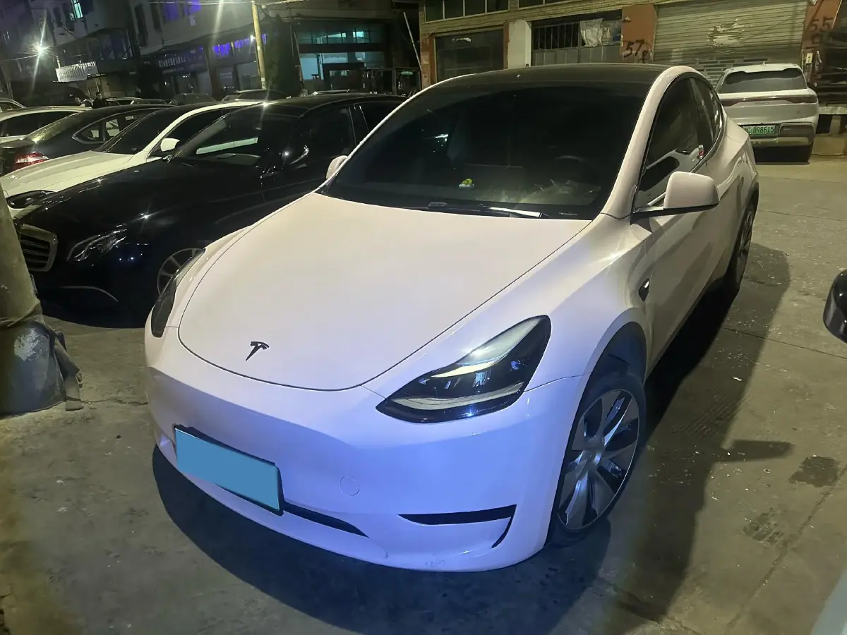 2022 Tesla Model Y BEV 60KWH