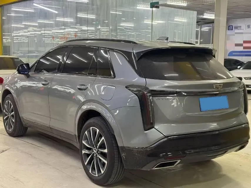 2025 Cadillac XT5 2.0T 237HP L4 9AT,autocango,china used car exporter,china ev exporter,chinese used car exporter,chinese used ev exporter