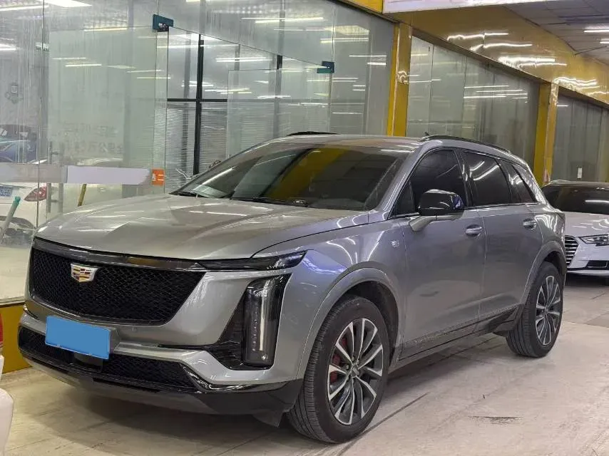 2025 Cadillac XT5 2.0T 237HP L4 9AT,autocango,china used car exporter,china ev exporter,chinese used car exporter,chinese used ev exporter