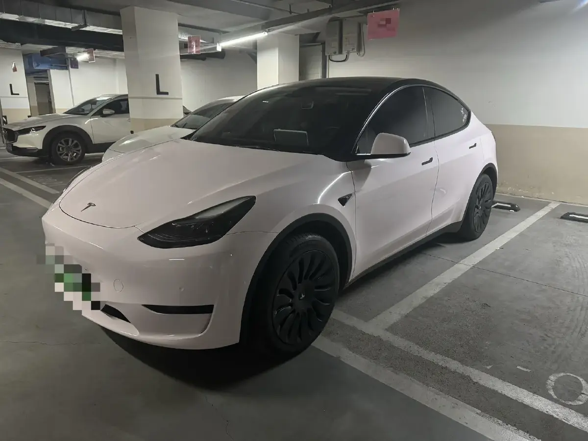 2022 Tesla Model Y BEV 60KWH