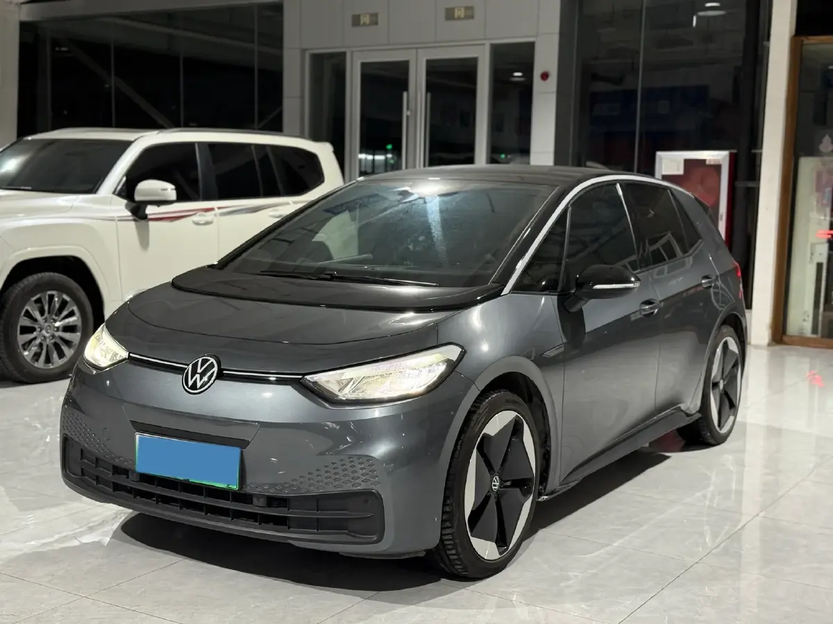 2023 Volkswagen ID.3 BEV 52.8KWH