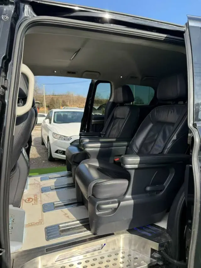 2021 GAC Trumpchi M8 2.0T 252HP L4 8AT,autocango,china used car exporter,china ev exporter,chinese used car exporter,chinese used ev exporter