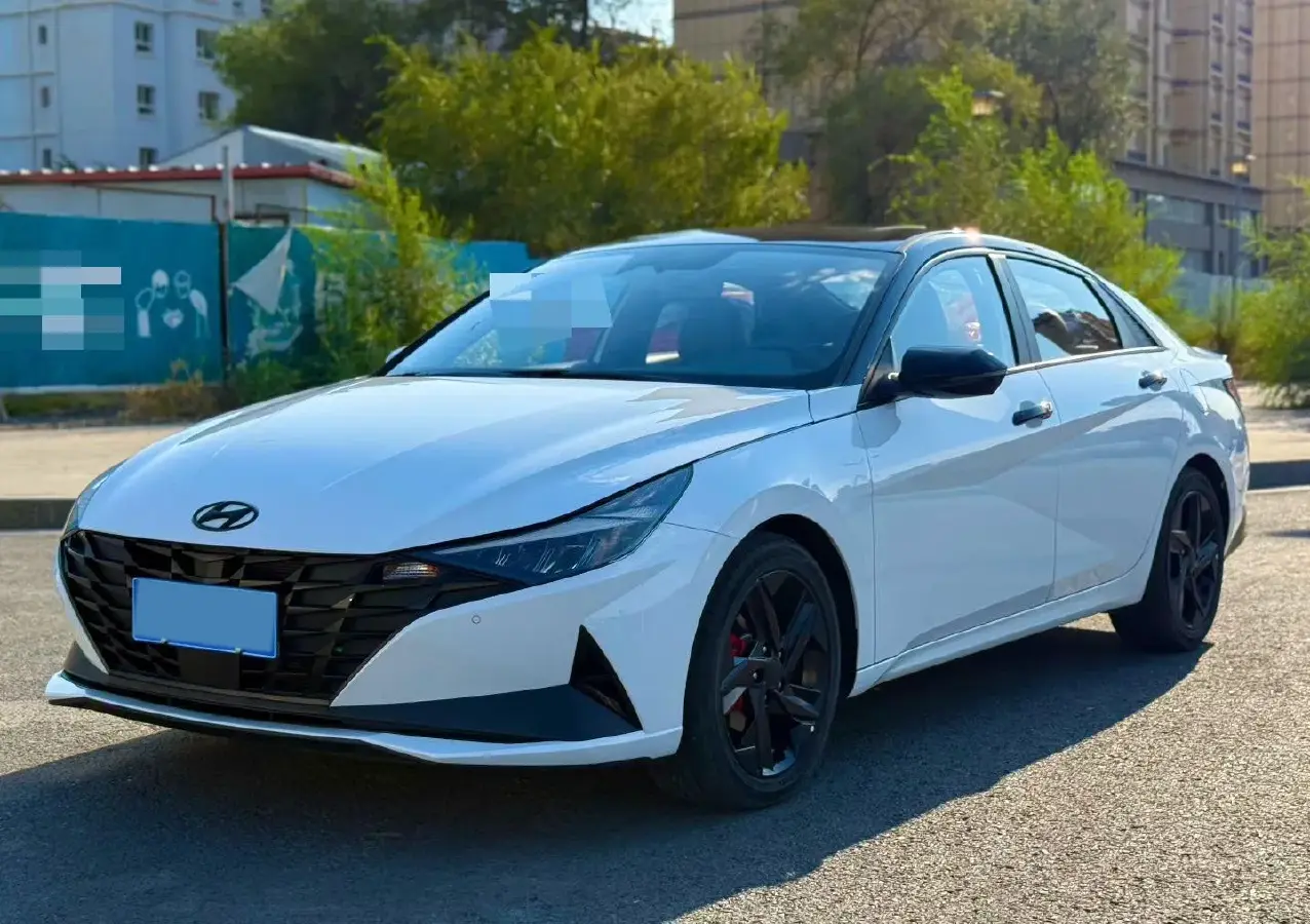 2022 Hyundai Elantra 1.5L 115HP L4 CVT