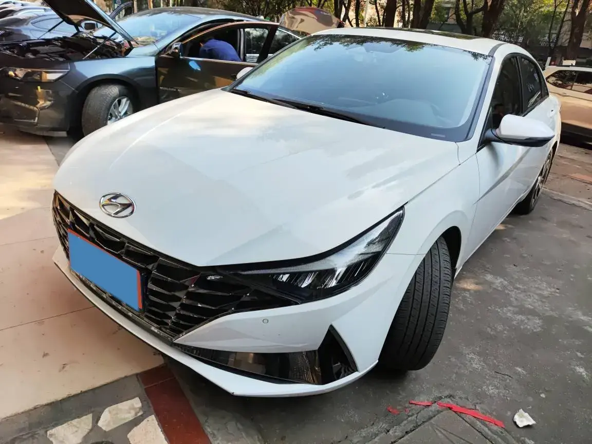 2022 Hyundai Elantra 1.5L 115HP L4 CVT