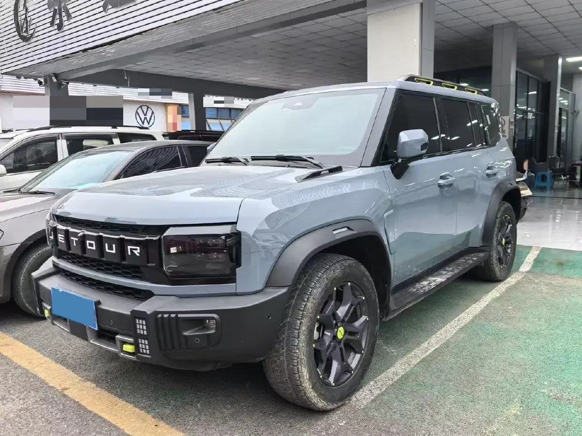 2023 Jetour Traveller 2.0T 254HP L4 7DCT