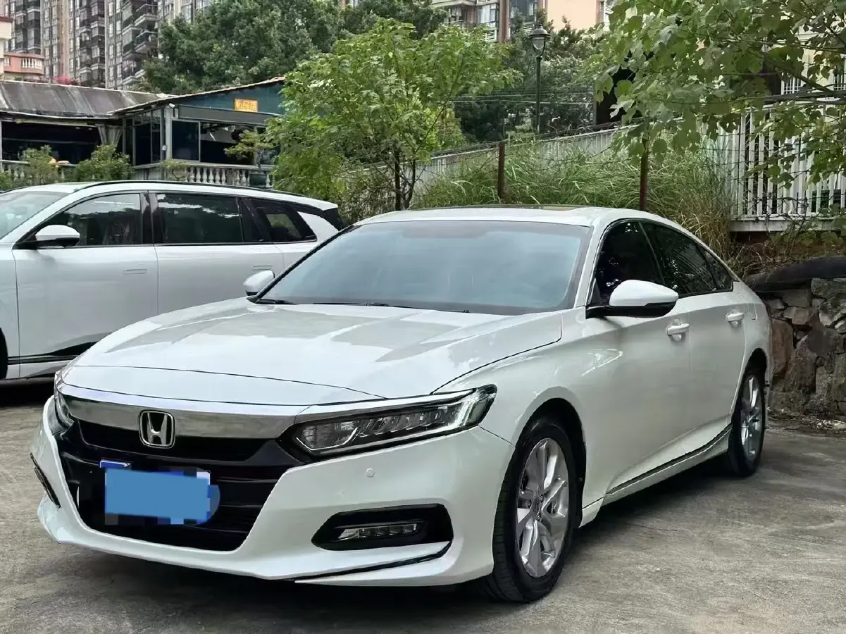 2018 Honda Accord 1.5T 194HP L4 CVT