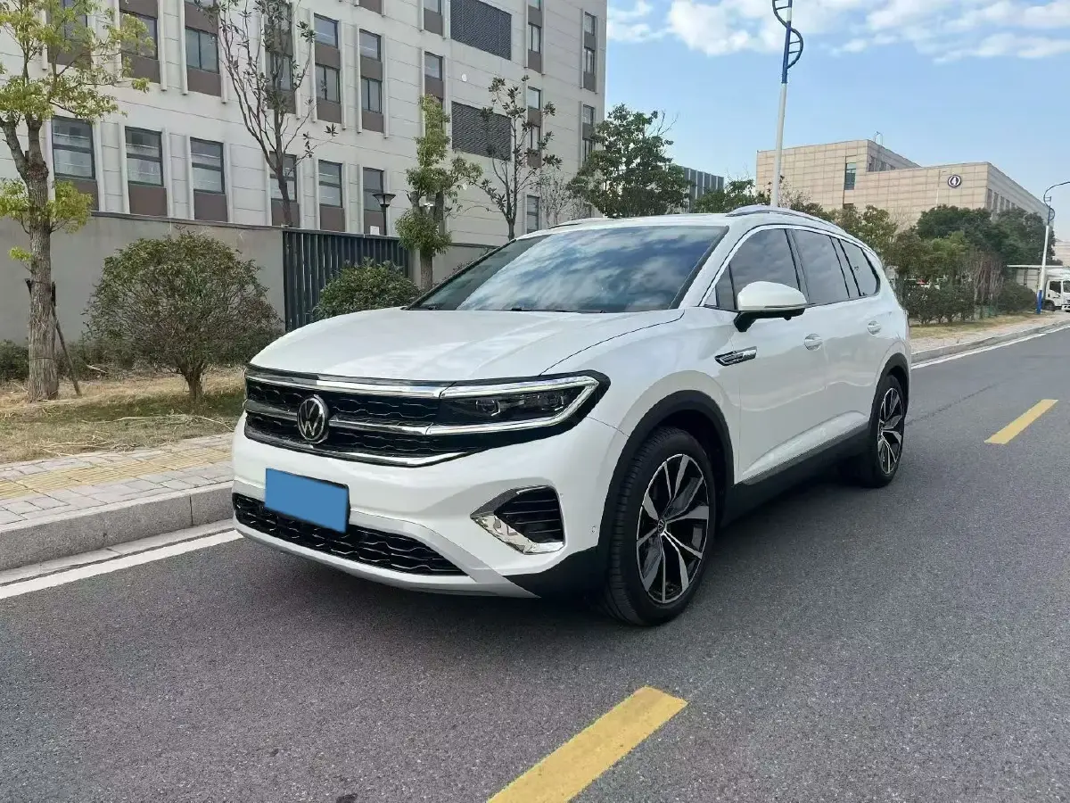 2022 Volkswagen Talagon 2.5T 299HP V6 7DCT