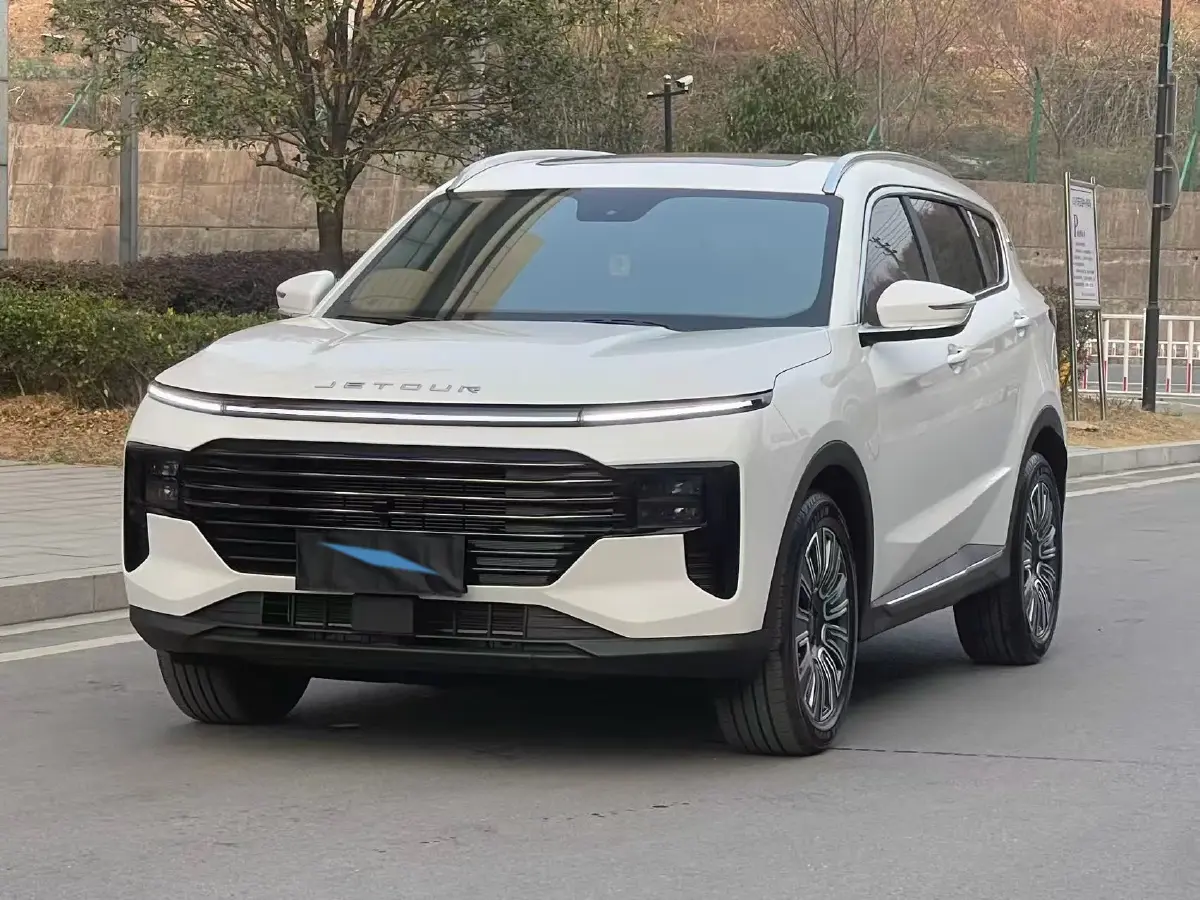 2025 Jetour X70 Plus 1.5T 156HP L4 6DCT
