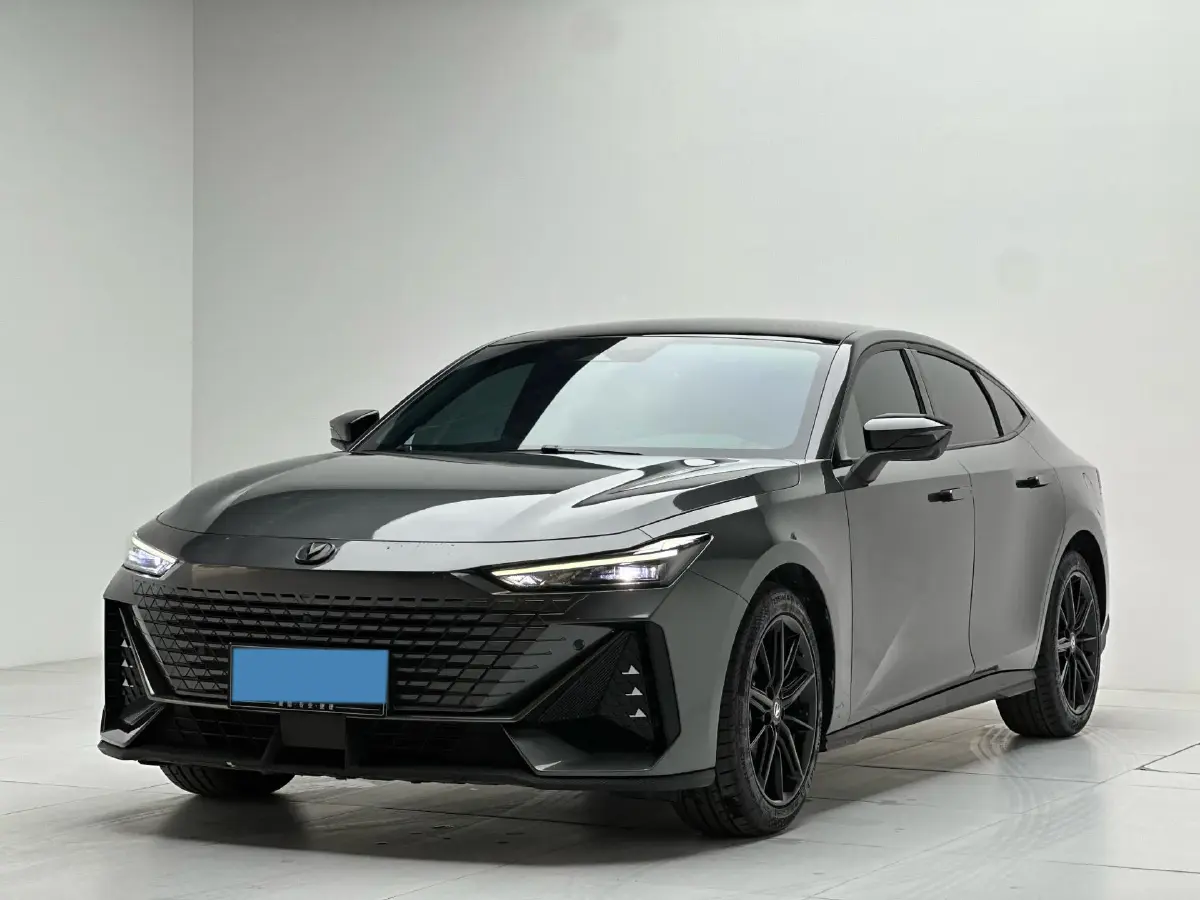 2023 ChangAn UNI-V 1.5T 188HP L4 7DCT