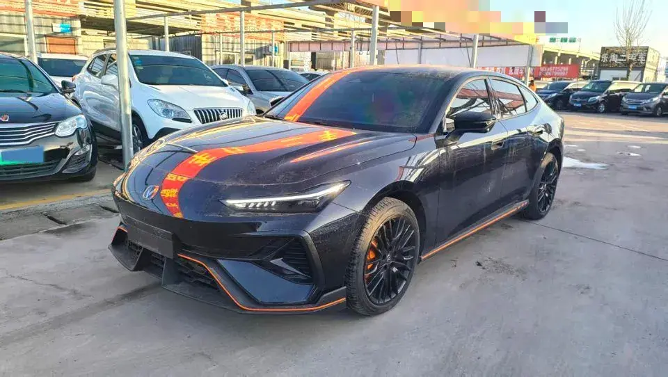 2025 ChangAn UNI-V 2.0T 245HP L4 8AT