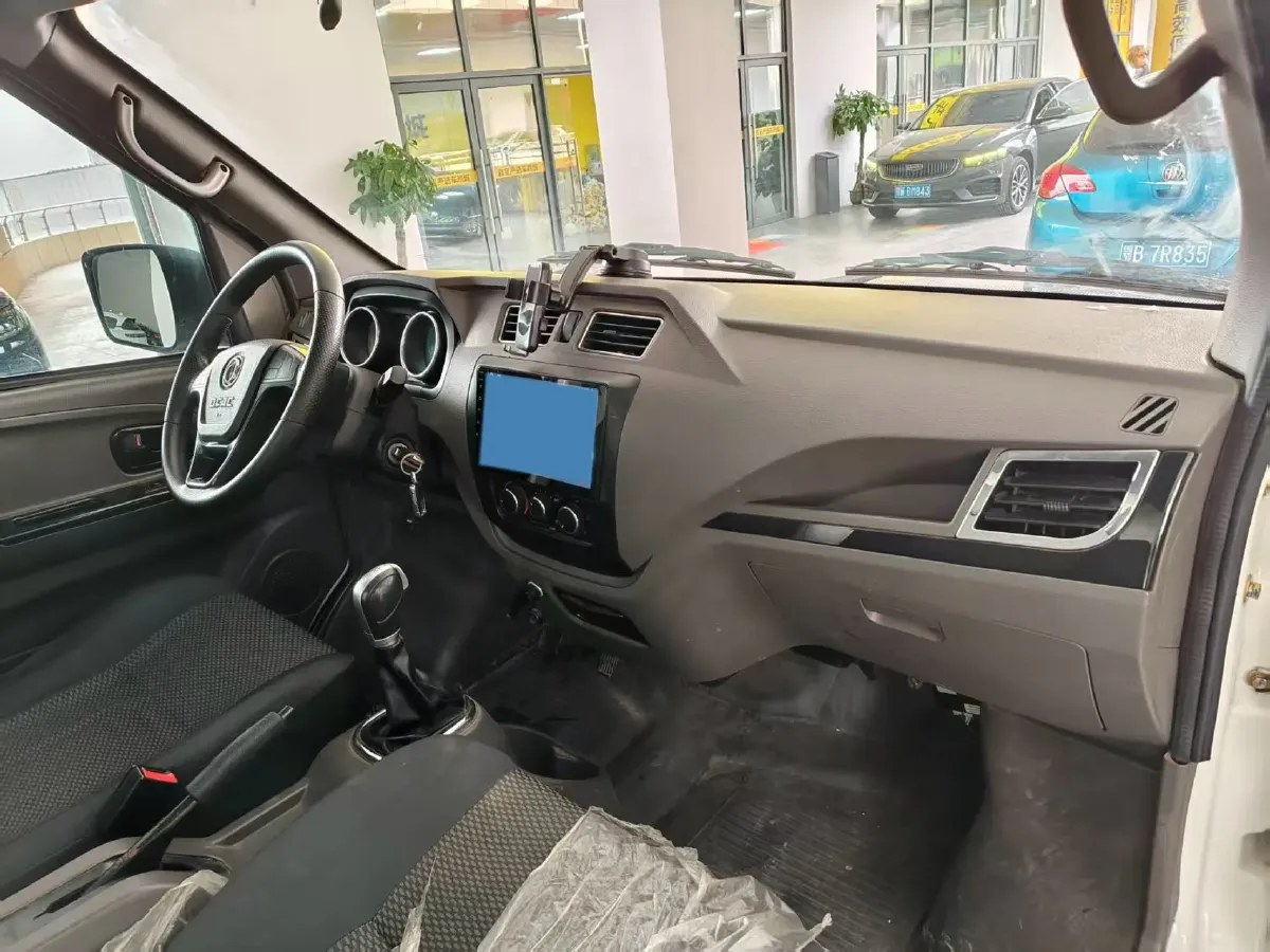 2020 MAXUS XinTu EV90 BEV 72KWH,autocango,china used car exporter,china ev exporter,chinese used car exporter,chinese used ev exporter