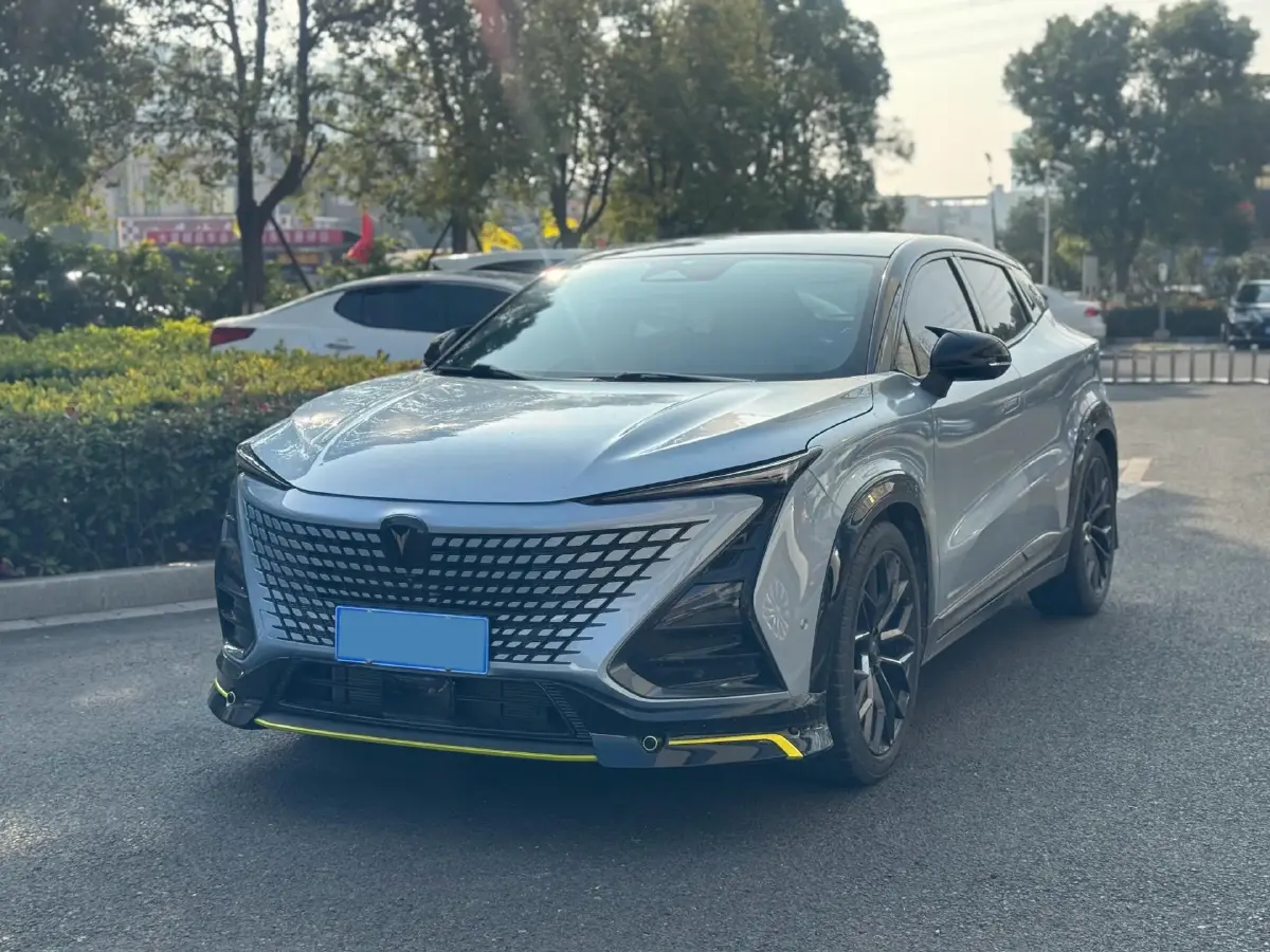 2022 ChangAn UNI-T 2.0T 233HP L4 8AT