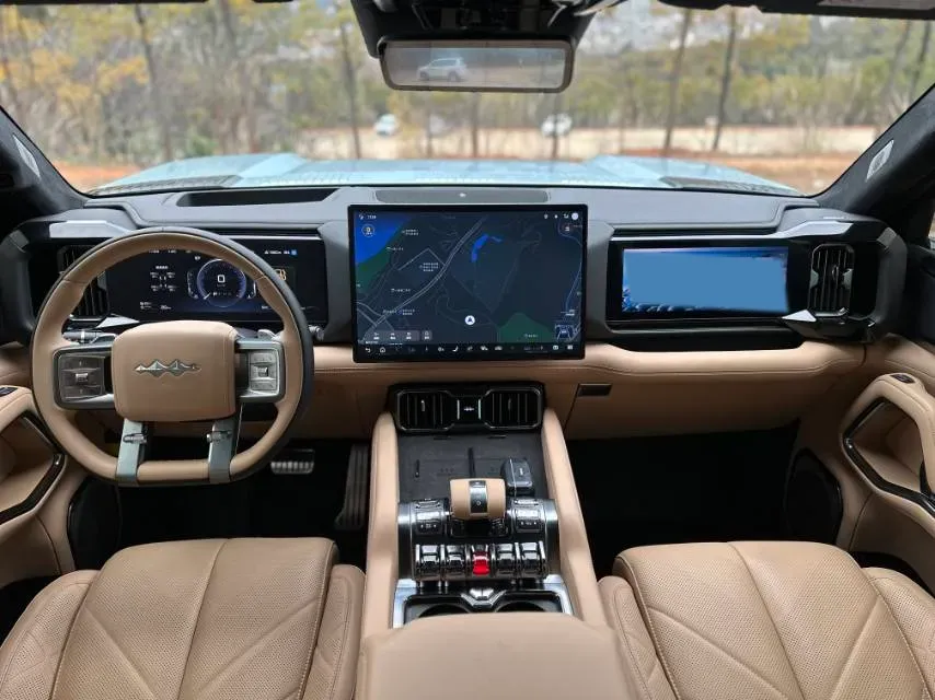 2025 FangChengBao Bao 8 2.0T 245HP L4 E-CVT PHEV 36.8KWH,autocango,china used car exporter,china ev exporter,chinese used car exporter,chinese used ev exporter