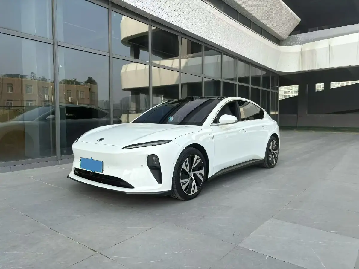 2024 NIO ET5 BEV 100KWH