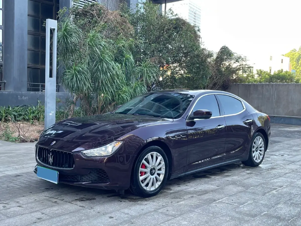 2017 Maserati Ghibli 3.0T 350HP V6 8AT
