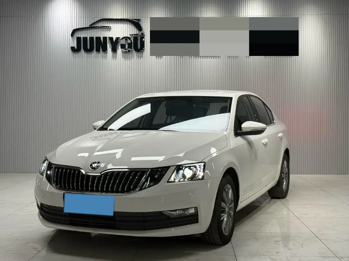 2021 Skoda Octavia 1.5L 113HP L4 6AT
