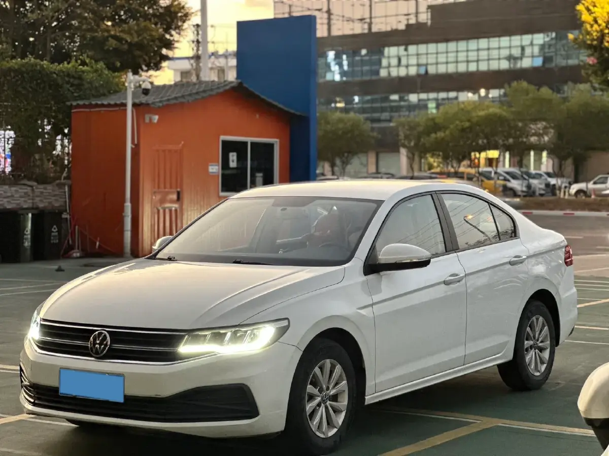 2020 Volkswagen Bora 1.5L 113HP L4 6AT