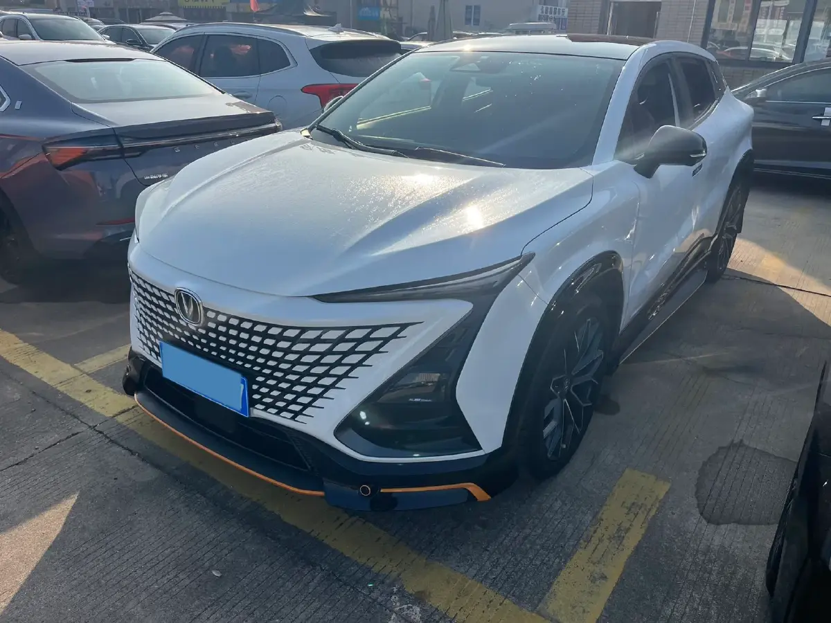 2022 ChangAn UNI-T 1.5T 188HP L4 7DCT