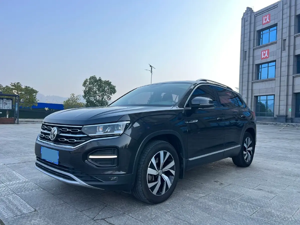 2020 Volkswagen Tayron 2.0T 186HP L4 7DCT