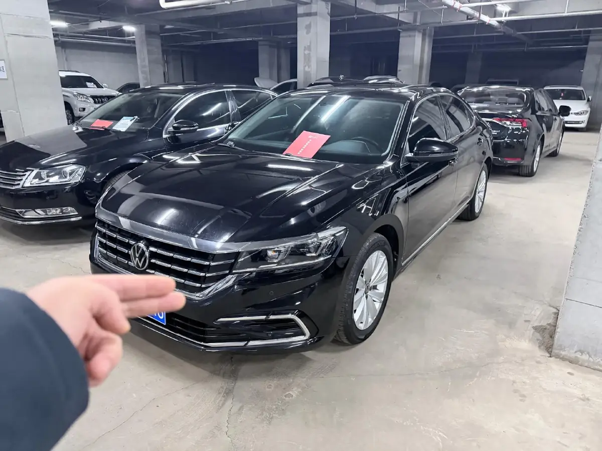 2021 Volkswagen Passat 2.0T 186HP L4 7DCT