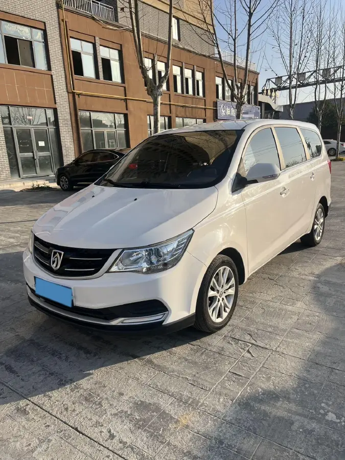 2019 BaoJun 730 1.5L 105HP L4 6MT