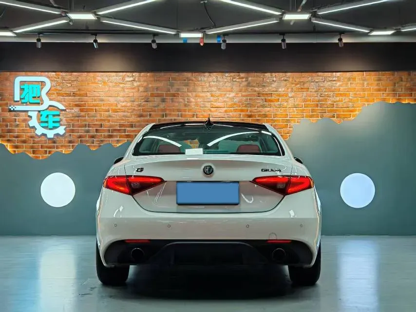 2017 Infiniti Q50 3.5L 320HP V6 7AT Hybrid,autocango,china used car exporter,china ev exporter,chinese used car exporter,chinese used ev exporter