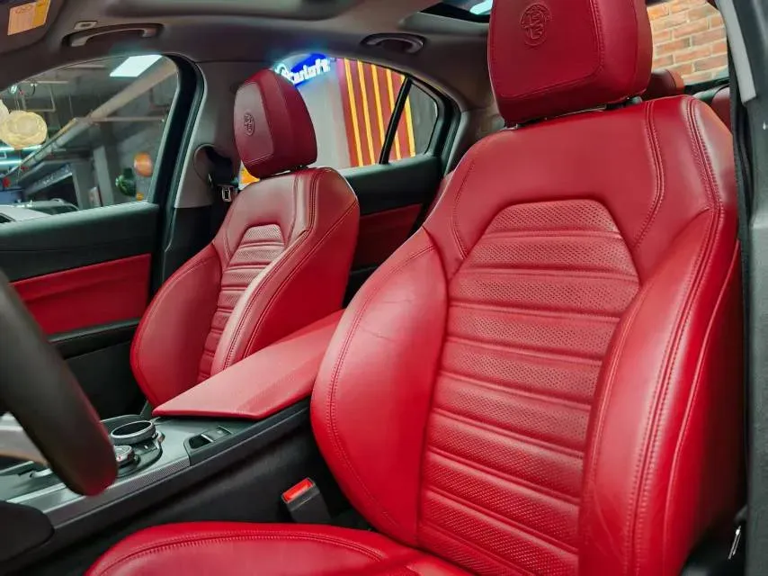 2017 Infiniti Q50 3.5L 320HP V6 7AT Hybrid,autocango,china used car exporter,china ev exporter,chinese used car exporter,chinese used ev exporter