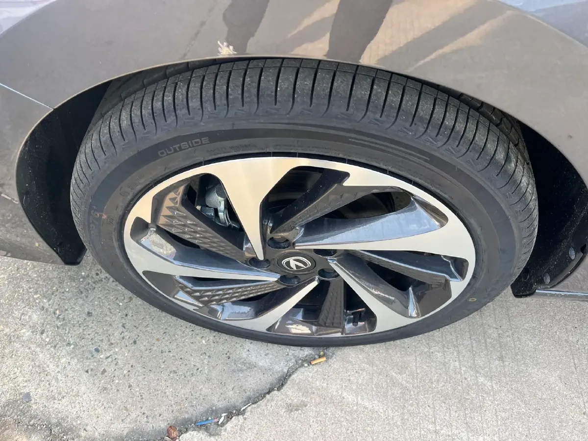 2023 ChangAn Raeton Plus 1.5T 188HP L4 7DCT,autocango,china used car exporter,china ev exporter,chinese used car exporter,chinese used ev exporter