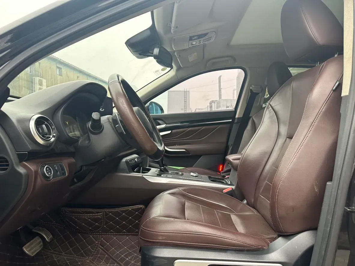 2017 WEY VV7 2.0T 234HP L4 7DCT,autocango,china used car exporter,china ev exporter,chinese used car exporter,chinese used ev exporter