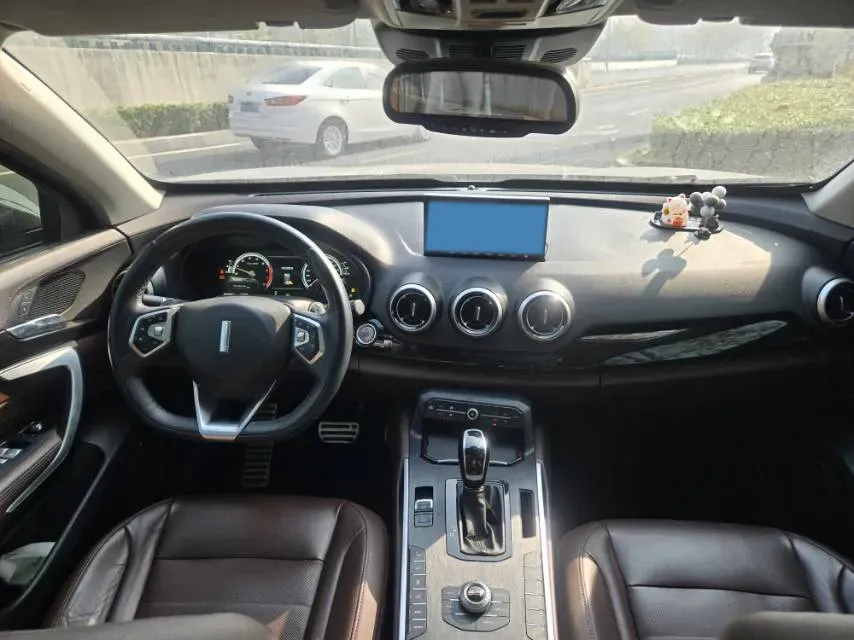 2017 WEY VV7 2.0T 234HP L4 7DCT,autocango,china used car exporter,china ev exporter,chinese used car exporter,chinese used ev exporter