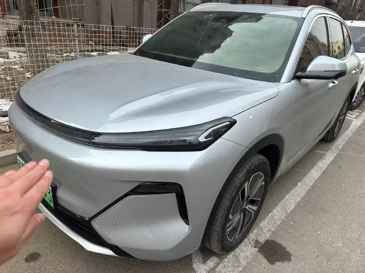 2025 BYD Sea Lion 05 DM-i 1.5L 101HP L4 E-CVT PHEV 18.3KWH