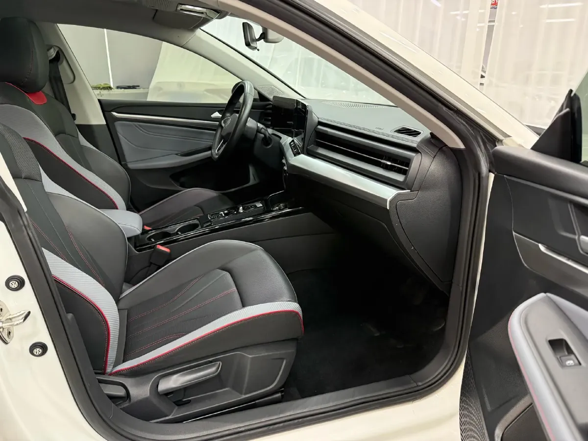 2022 Volkswagen Lavida 1.4T 150HP L4 7DCT,autocango,china used car exporter,china ev exporter,chinese used car exporter,chinese used ev exporter