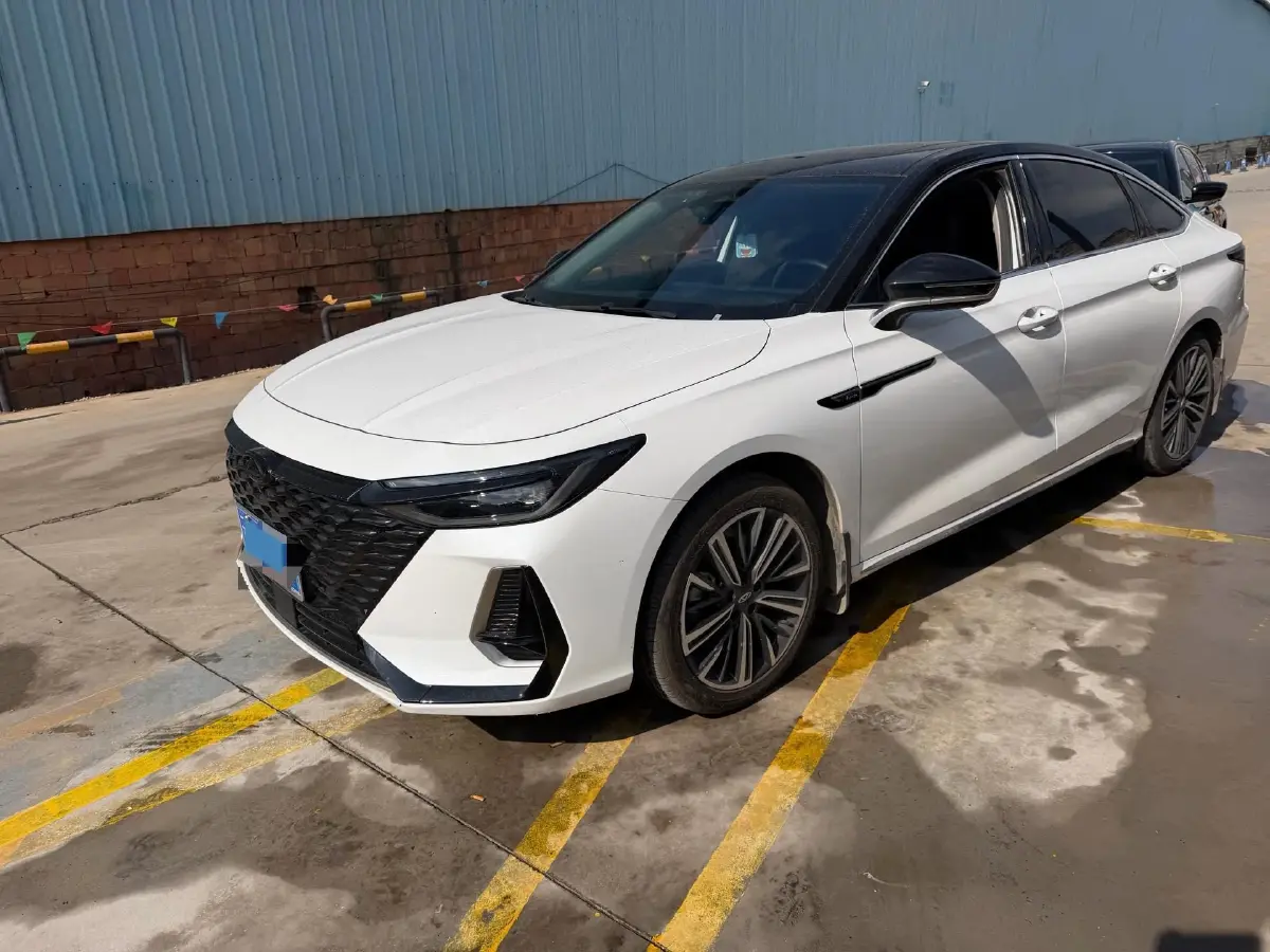 2022 Chery Arrizo 8 1.6T 197HP L4 7DCT