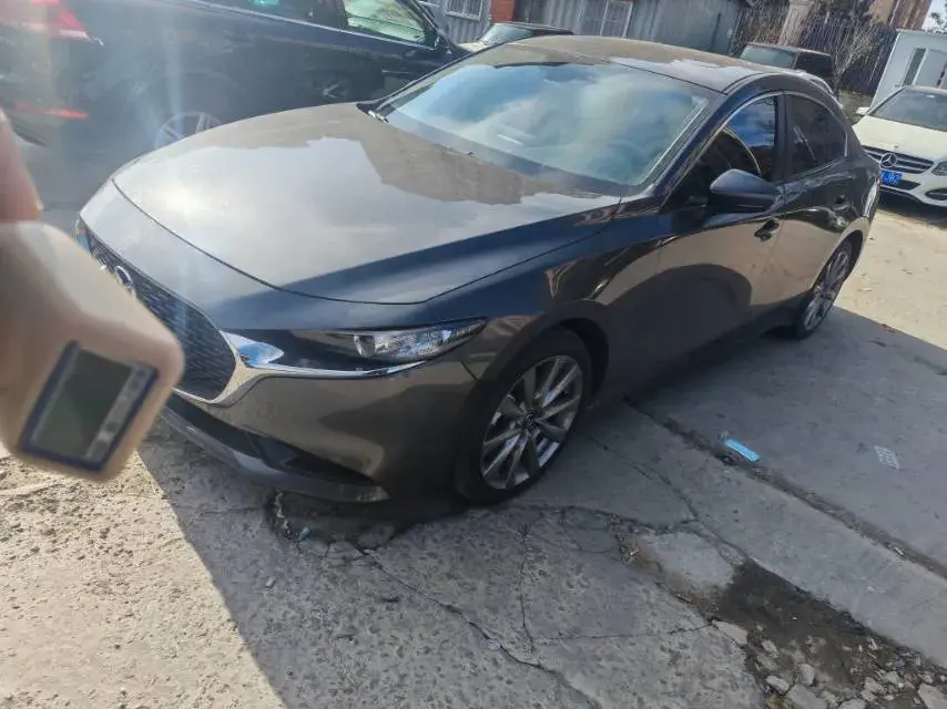 2021 Mazda 3 Axela 2.0L 158HP L4 6AT