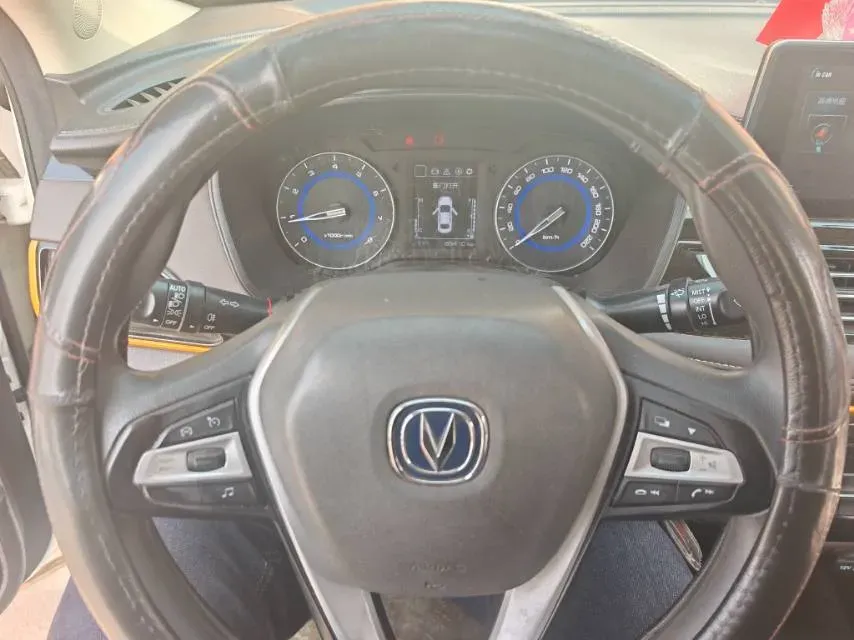 2019 ChangAn Eado DT 1.6L 125HP L4 5MT,autocango,china used car exporter,china ev exporter,chinese used car exporter,chinese used ev exporter