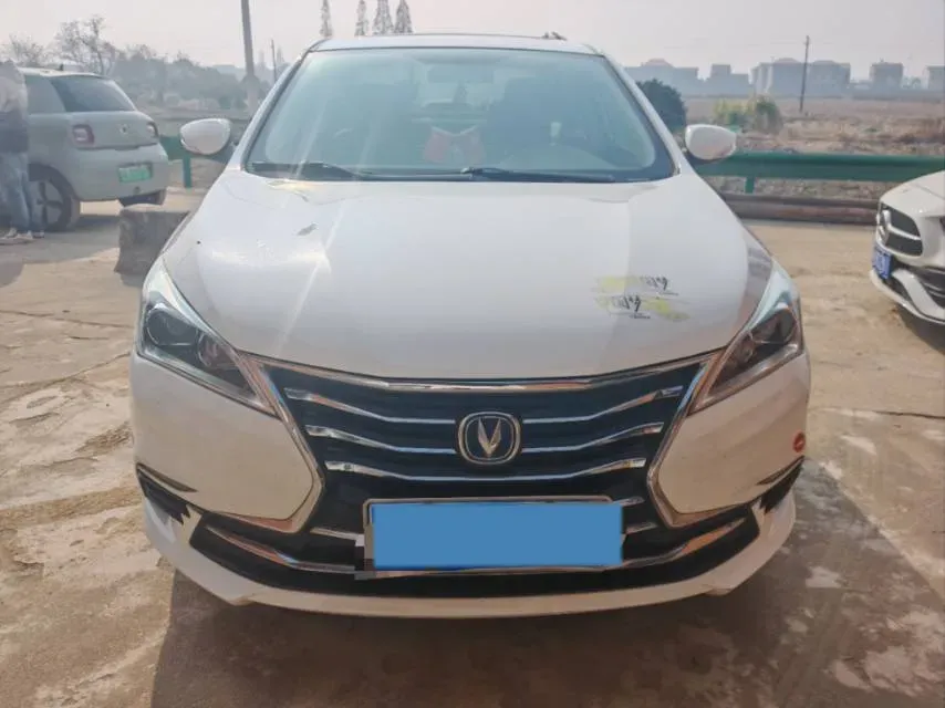 2019 ChangAn Eado DT 1.6L 125HP L4 5MT,autocango,china used car exporter,china ev exporter,chinese used car exporter,chinese used ev exporter