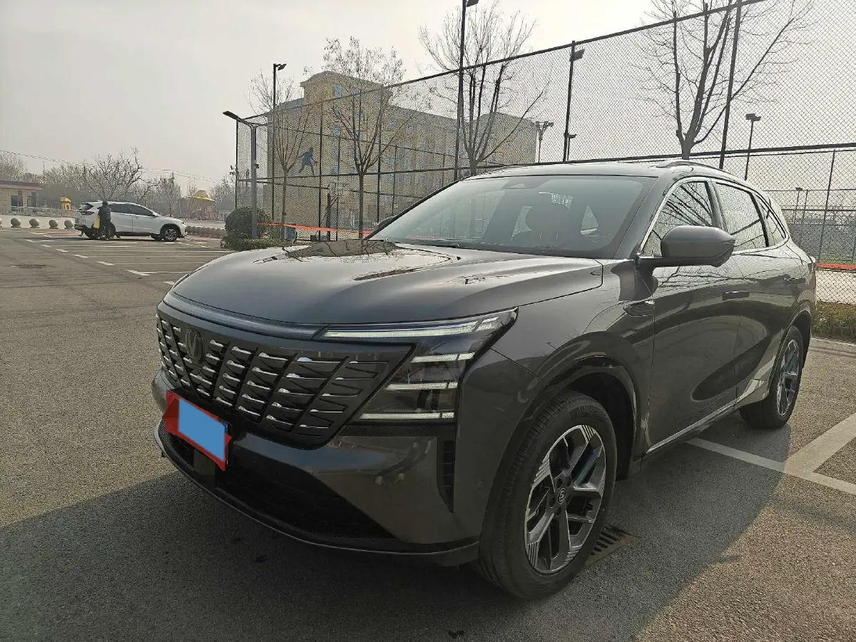 2025 ChangAn CS75 Plus 1.5T 192HP L4 8AT