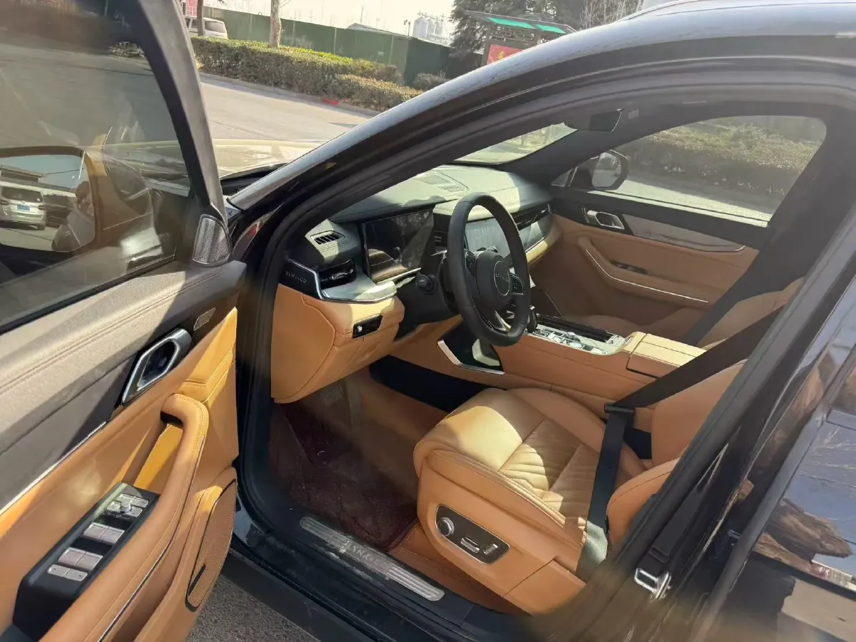 2024 LYNK&CO 09 2.0T 254HP L4 8AT,autocango,china used car exporter,china ev exporter,chinese used car exporter,chinese used ev exporter