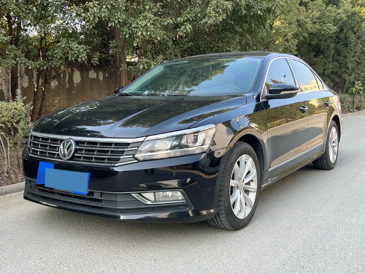 2017 Volkswagen Passat 1.8T 180HP L4 7DCT