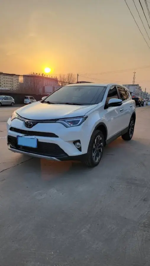 2018 Toyota RAV4 2.5L 180HP L4 6AT